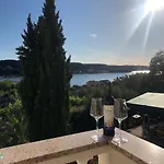 Fafandjel * Rab Town