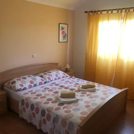 Fafandjel * Rab Town